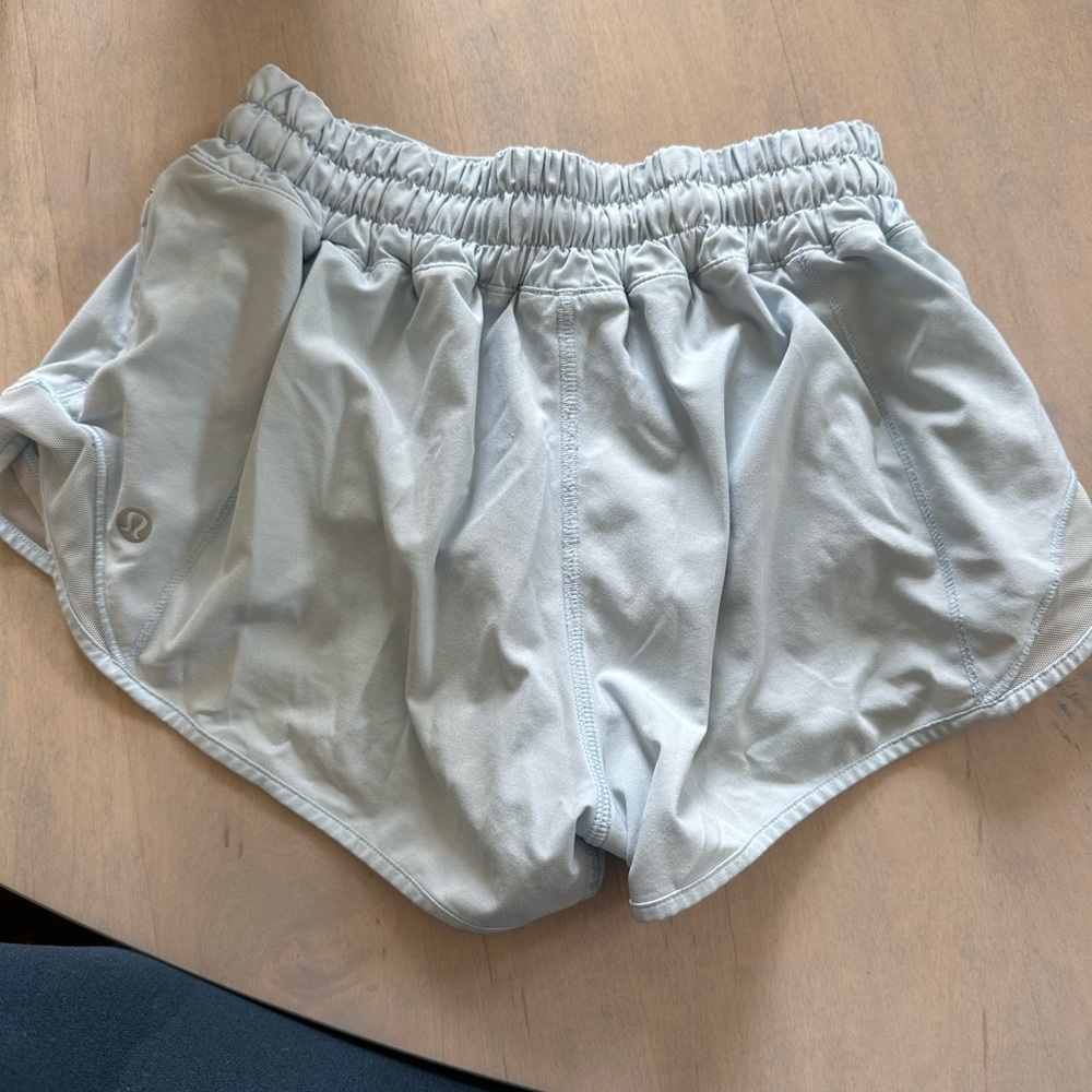 Lululemon blue size 2 shorts Hotty hot